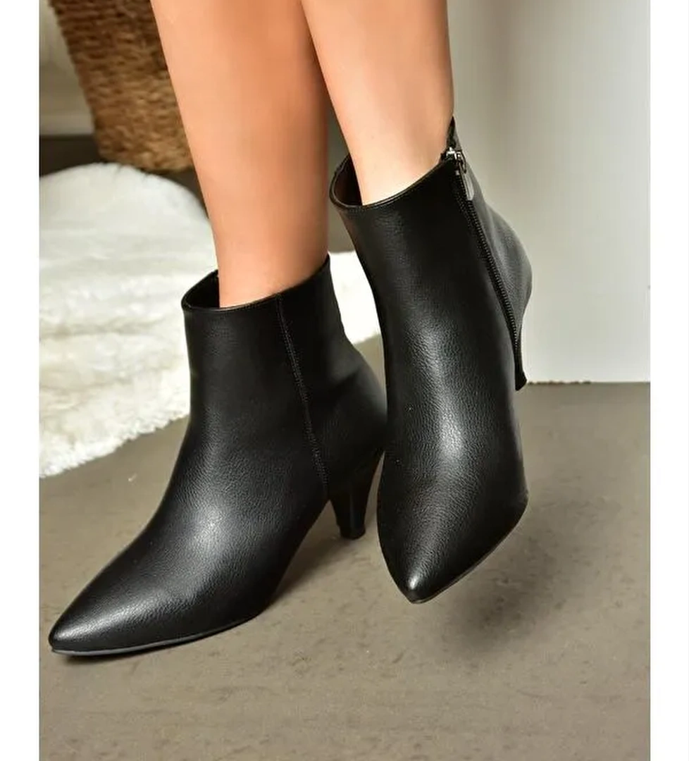 Fox Shoes R4047100 Kadın Bot model görseli