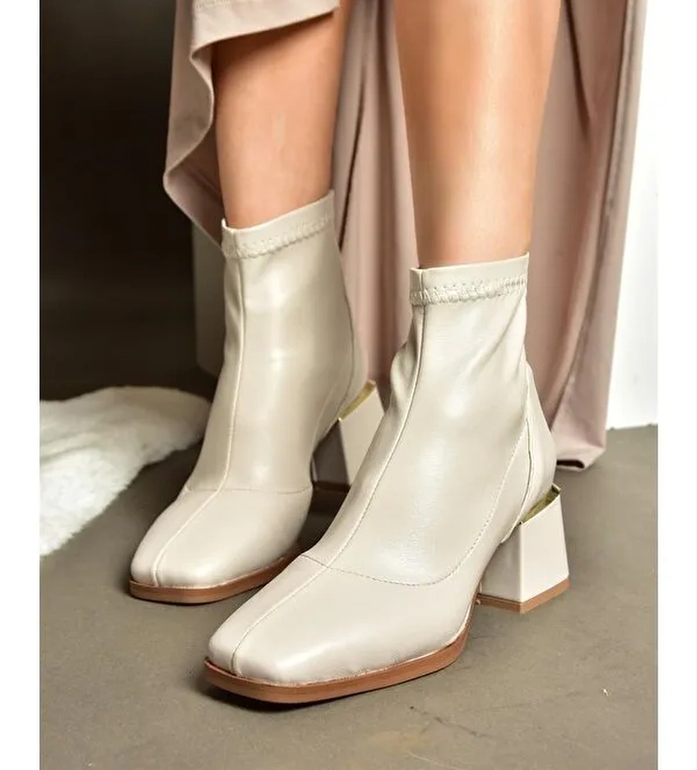 R5240608 Bej Kadın Bot