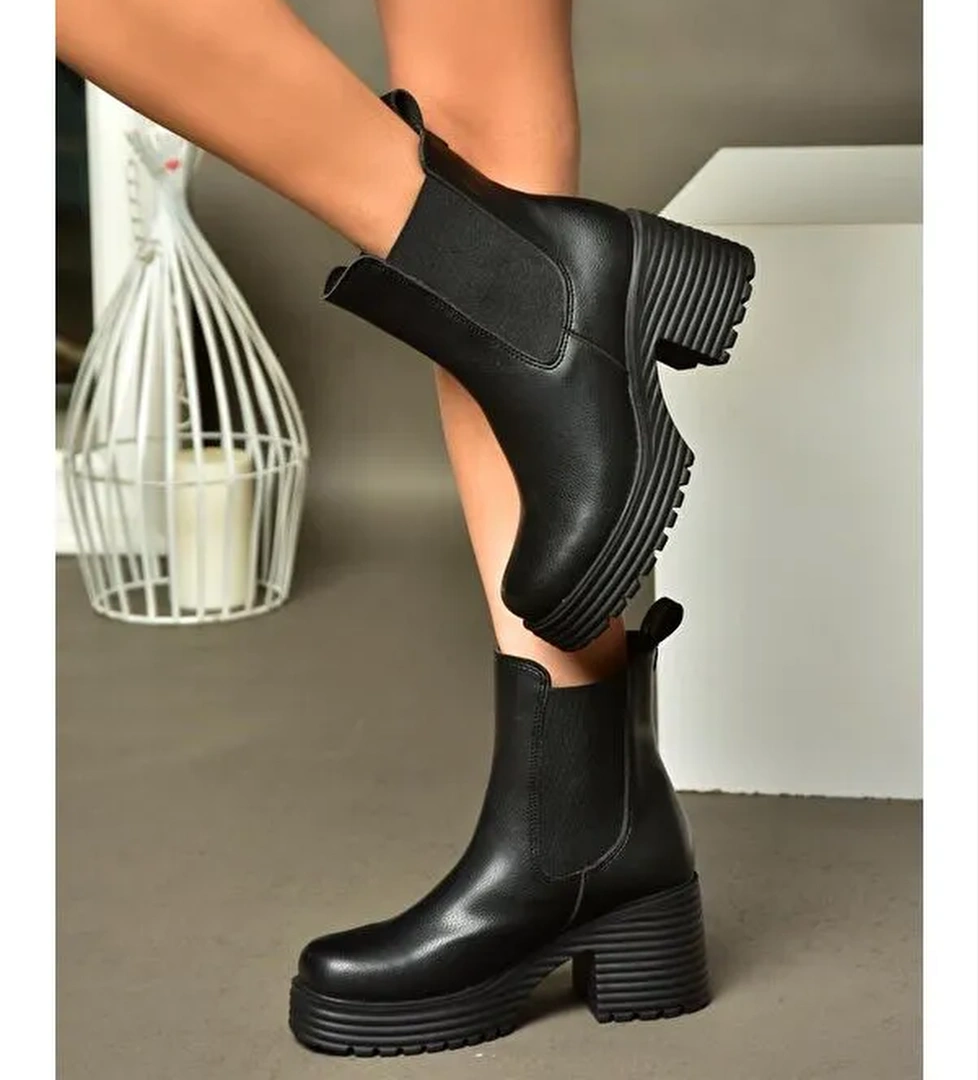 R9960200 Siyah Kadın Bot