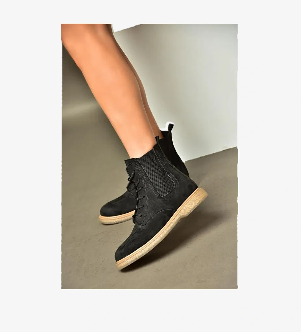 R3749619 Siyah Kadın Bot - Görsel 1