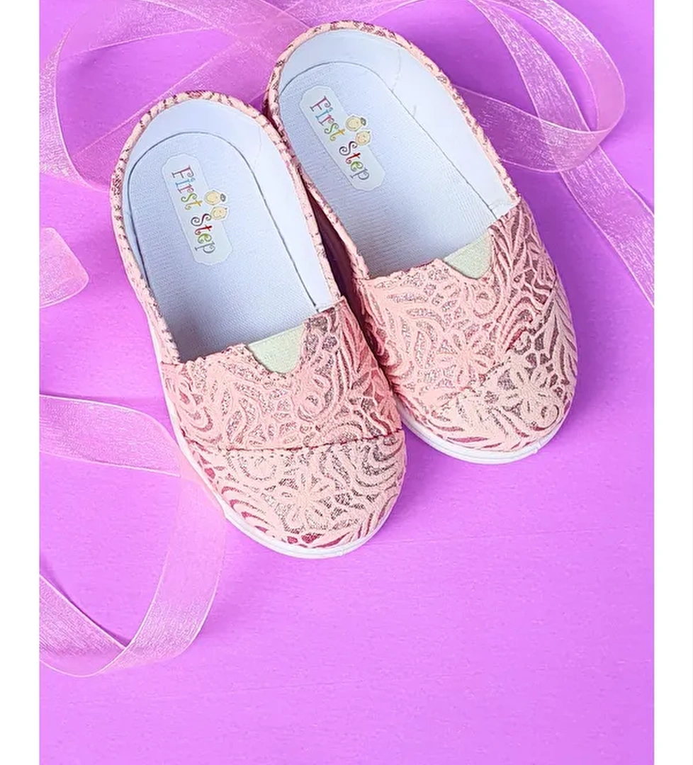 First Step First Step Cicek Desenli
