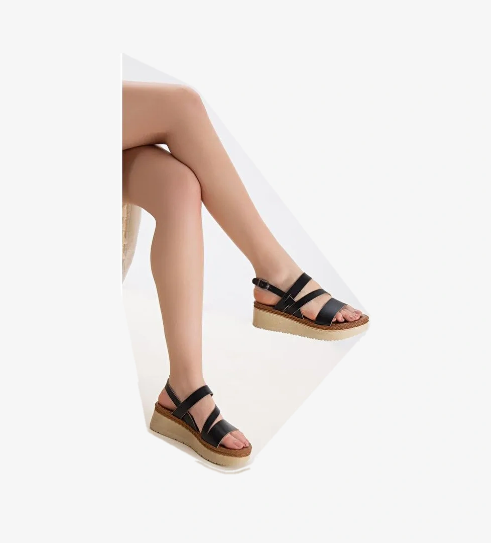 D152 Kadın Hakiki Deri Sandalet