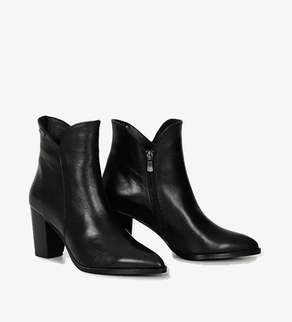 SİYAH Hakiki Deri Sivri Burun Topuklu Fermuarlı Kadın Günlük Bot 52426 - Görsel 1