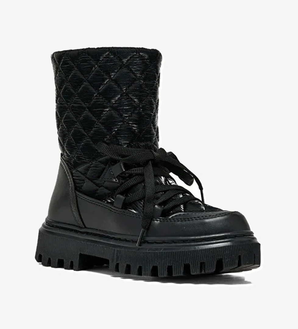 Tonny Black Çocuk Unisex Siyah Termo Taban Kapitone Dikişli Fermuar Detaylı Kar Botu model görseli