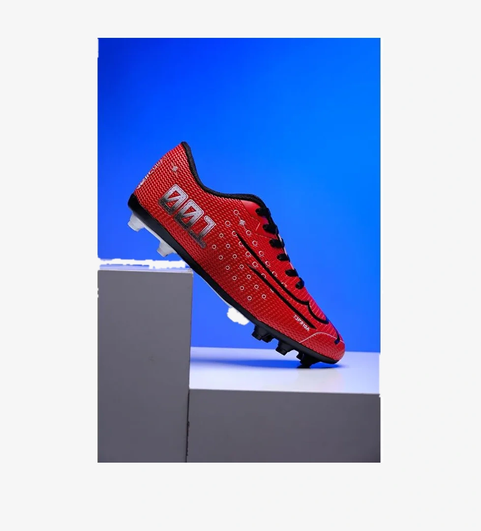 Oksit W001 Erkek Çim Halı Saha Dişli Krampon model görseli