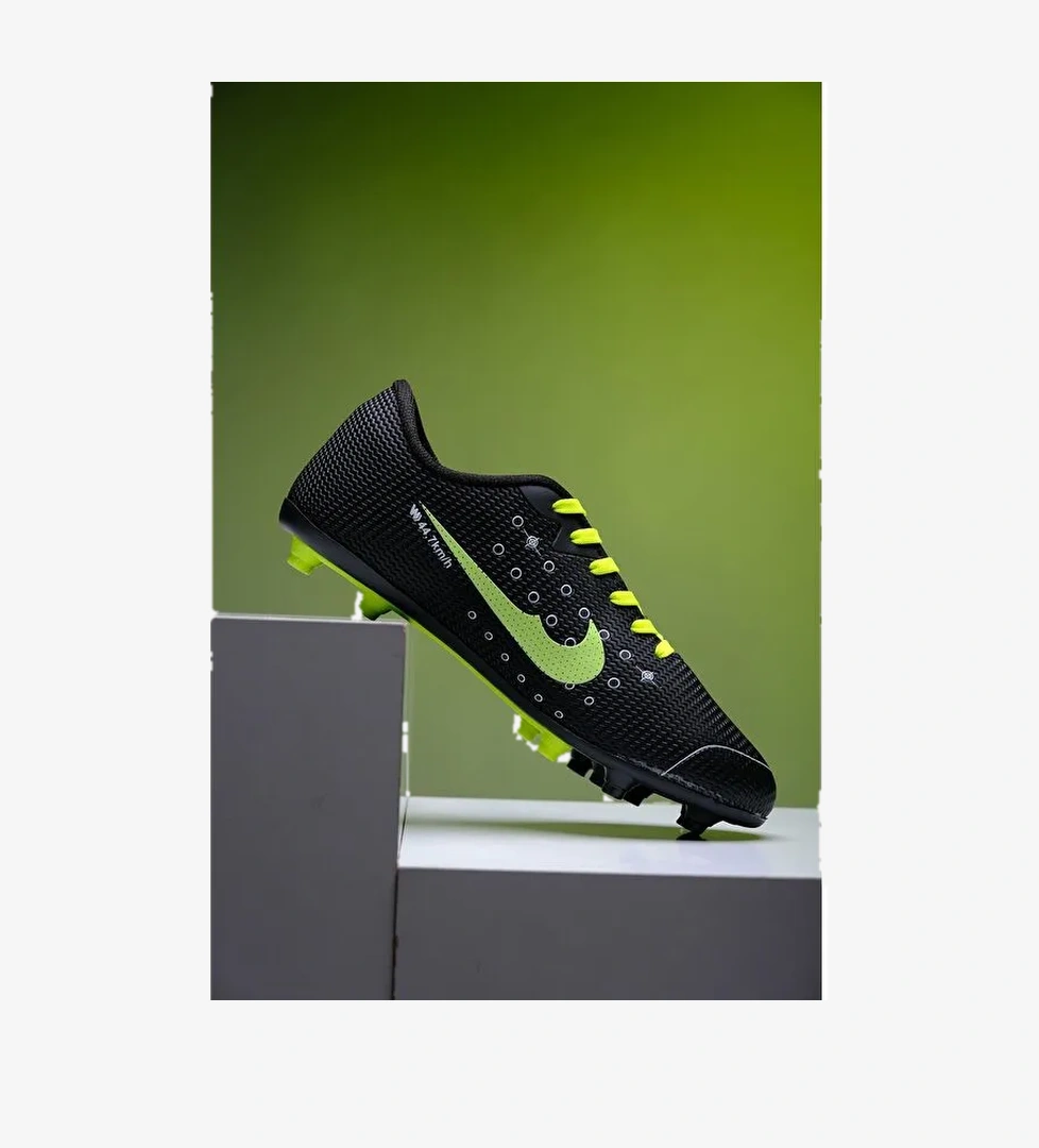 W001 Erkek Çim Halı Saha Dişli Krampon