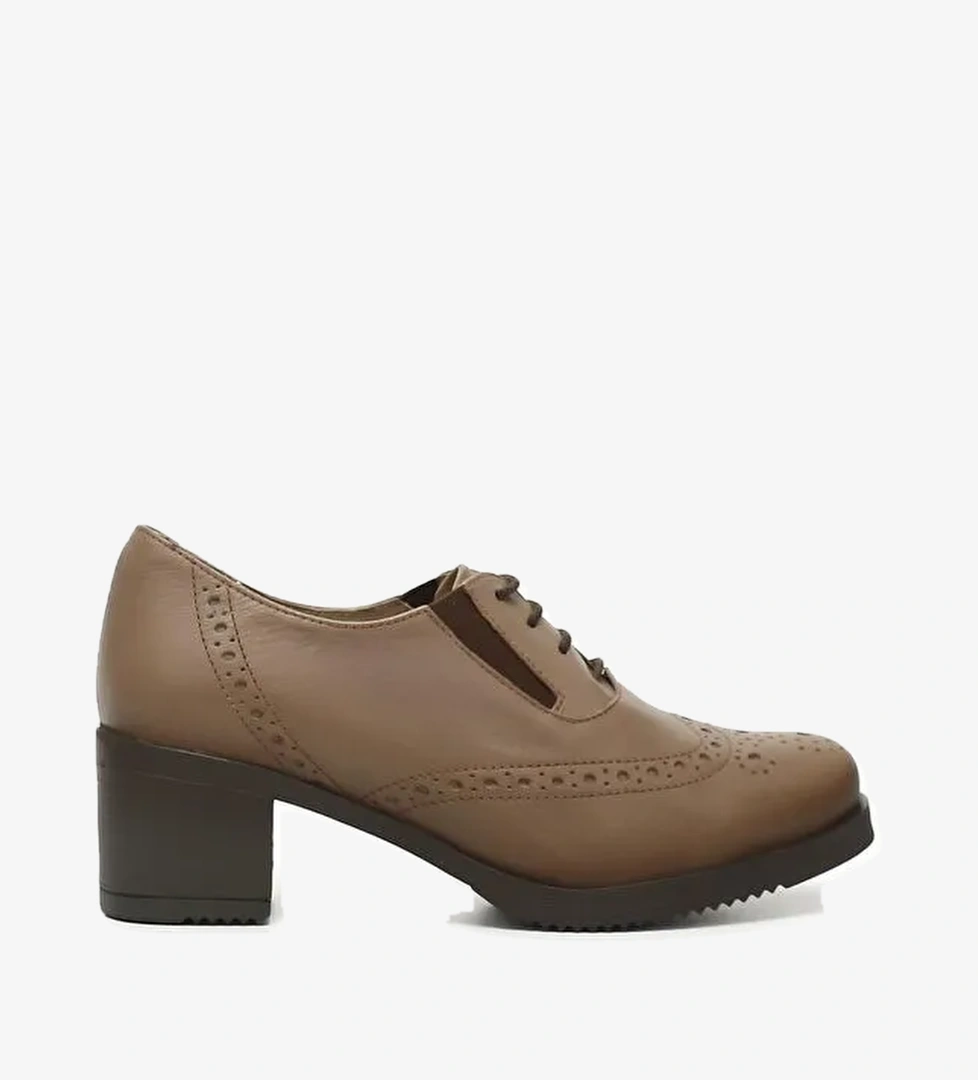 VİZON Hakiki Deri Yuvarlak Burun Orta Topuklu Kauçuk Taban Bağcıklı Kadın Ayakkabı 24231 - Görsel 1