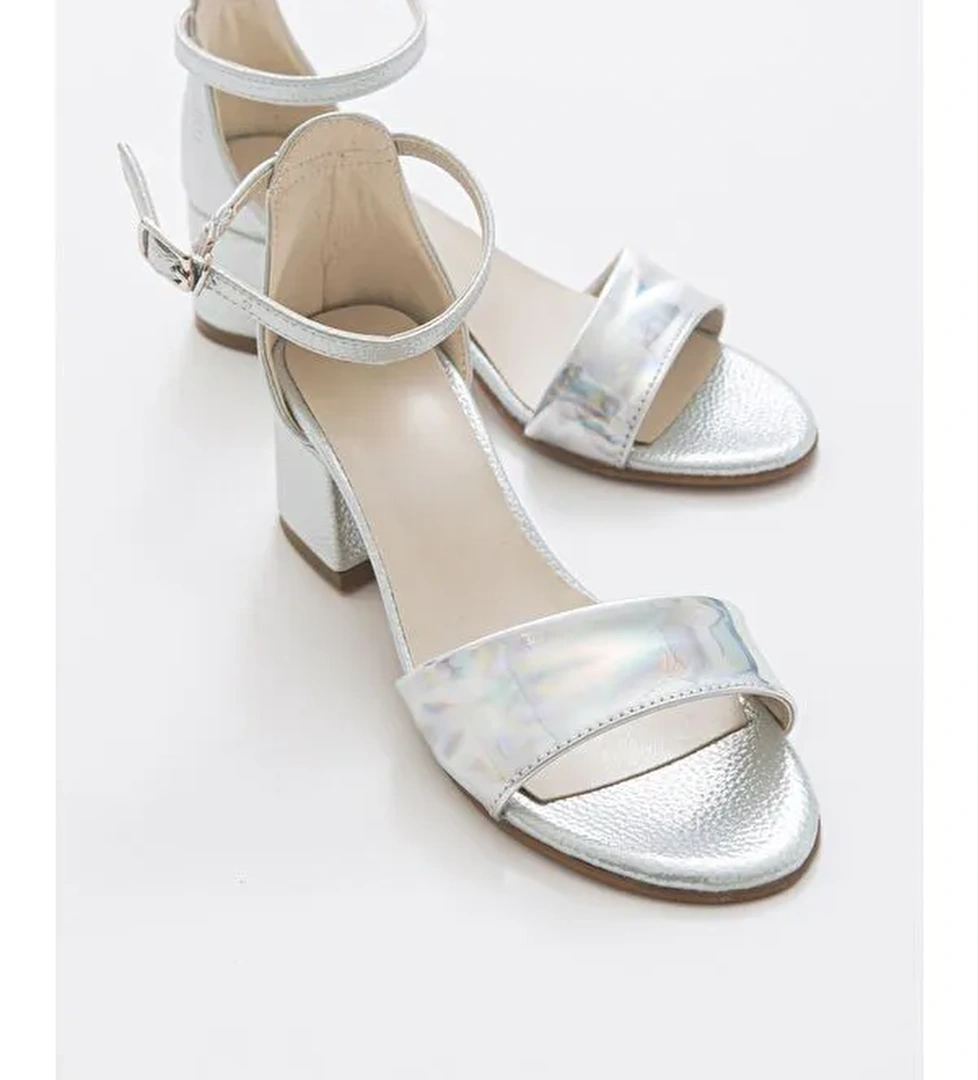 Kız Çocuk Gümüş Topuklu Abiye Ayakkabı - Görsel 1