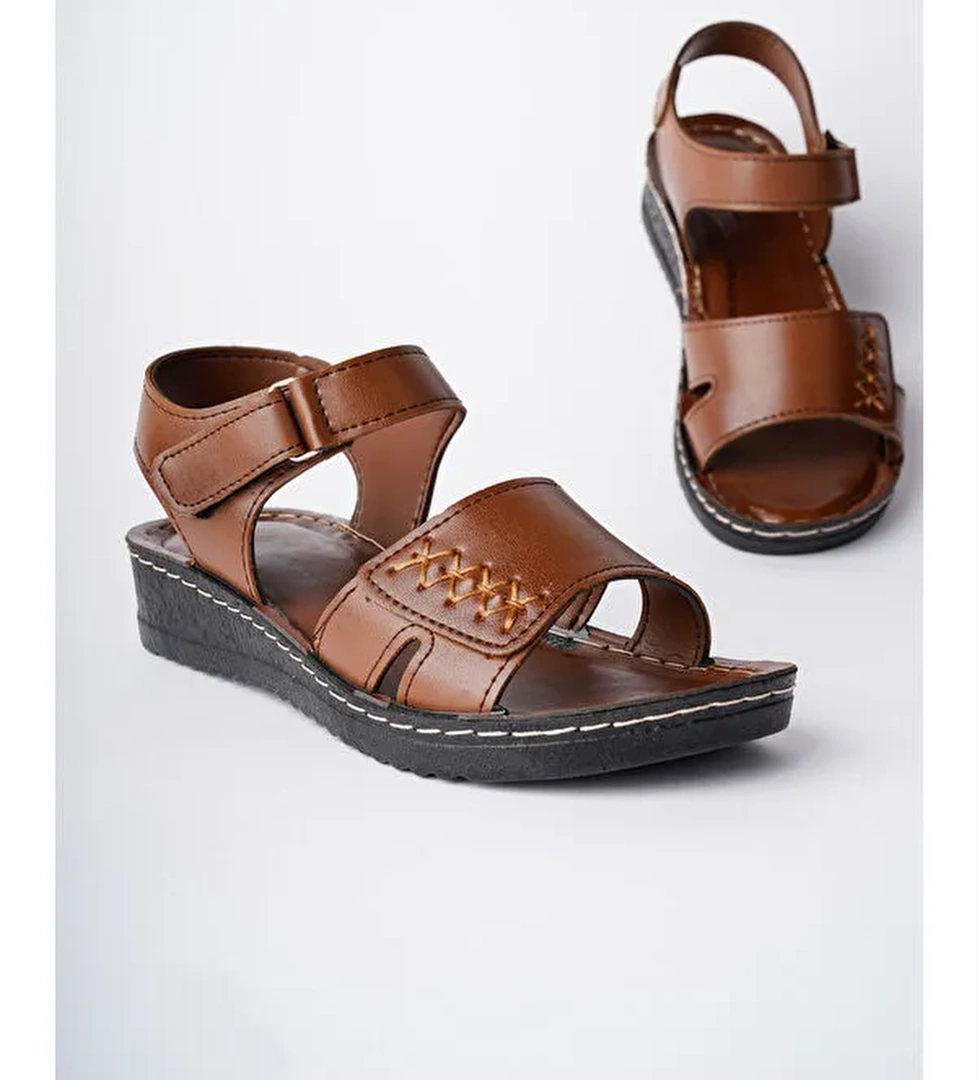 SALVA Rahat Kalıp Deri Görünümlü Cırtlı Tek Bant Kadın Sandalet