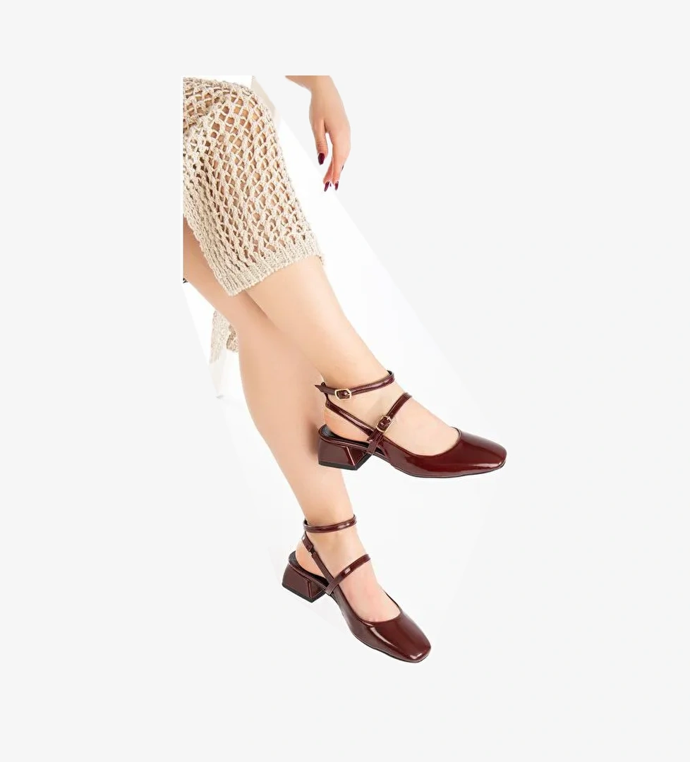 D0351 Kadın Arkası Açık Kare Burunlu Baretli Düşük Klasik Topuklu Ayakkabı