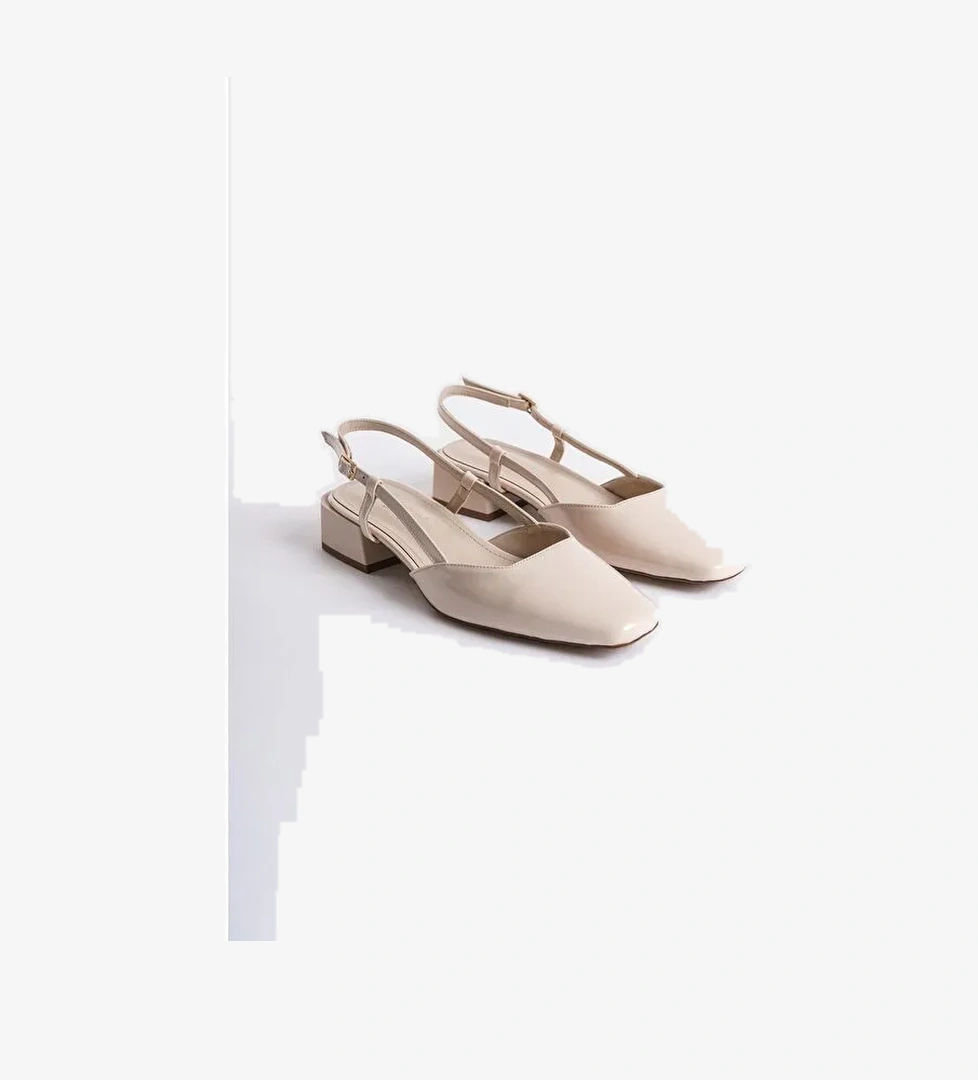 Arkası Açık Küt Burunlu Kalın Topuklu Rugan Kadın Ayakkabı - Görsel 1