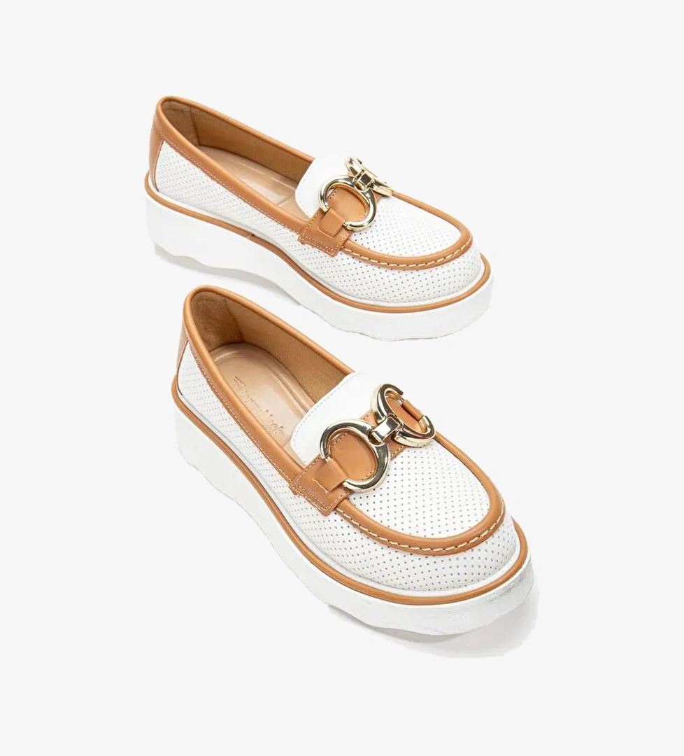 Tonny Black Kadın Beyaz Taba Rahat Kalıp Yüksek Poli Kalın Taban Önü Tokalı Loafer model görseli