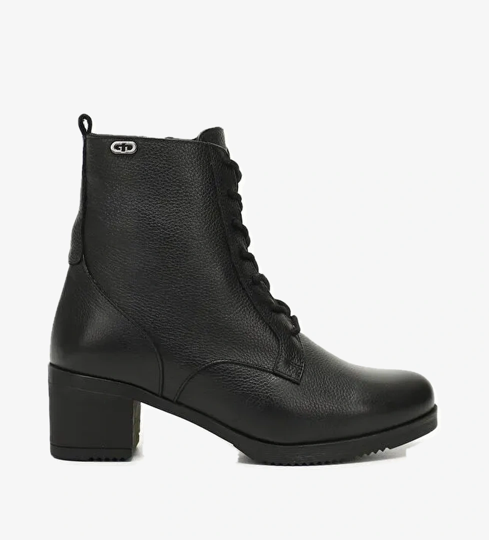 KOYU SİYAH Hakiki Deri Yuvarlak Burunlu Fermuarlı Bağcıklı Kadın Günlük Bot 51402 - Görsel 1