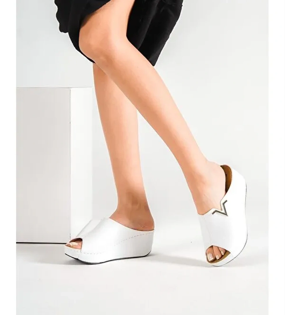 6145 Kadın Dolgu Topuklu V Toka Terlik