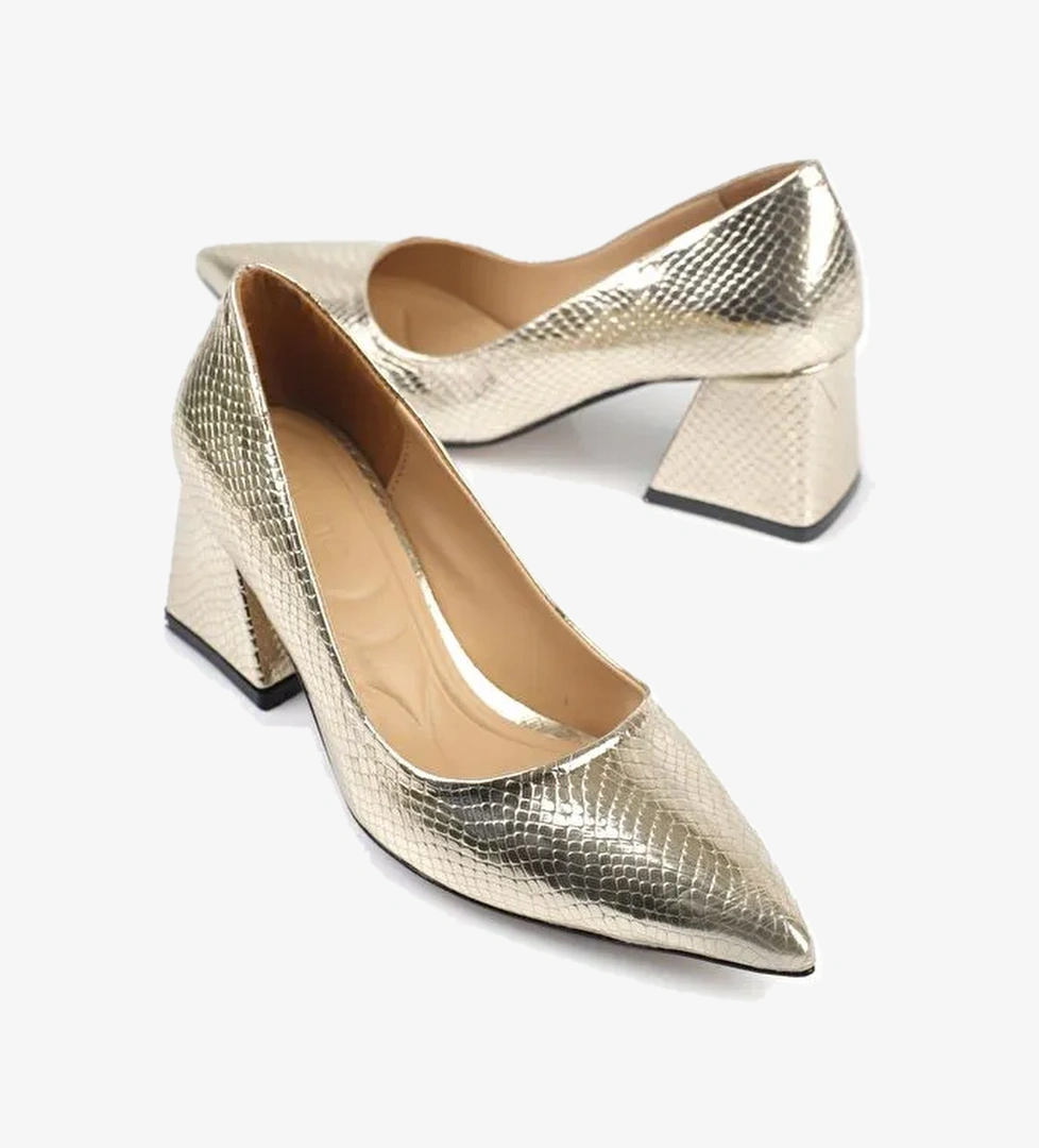 Orta Topuklu Yumuşak Pedli Taban Kadın Ayakkabı