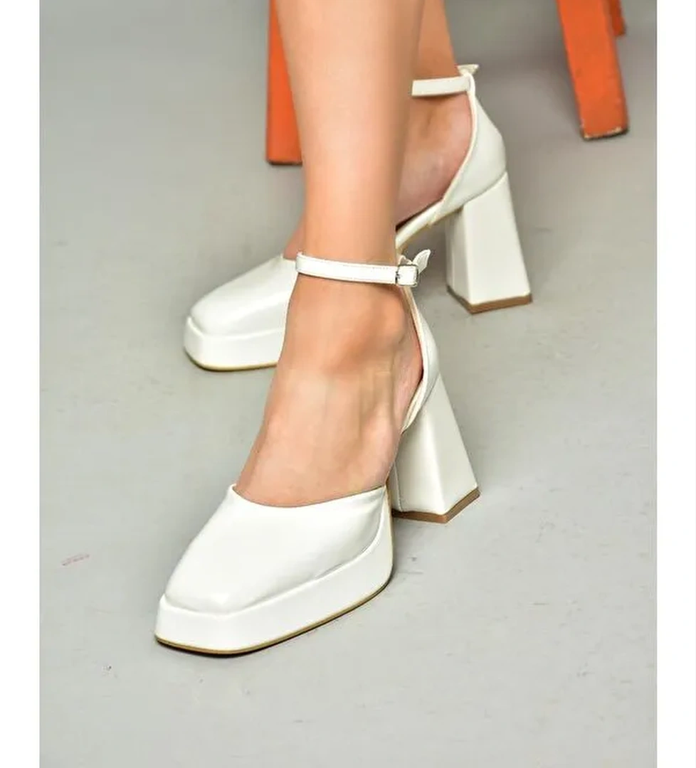 S2820303 Beyaz Kadın Topuklu Ayakkabı