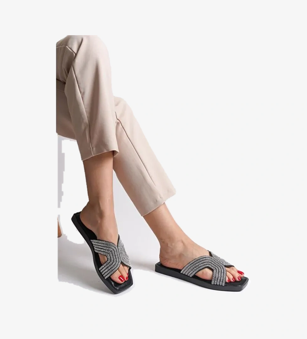 Taşlı Terlik - Görsel 1