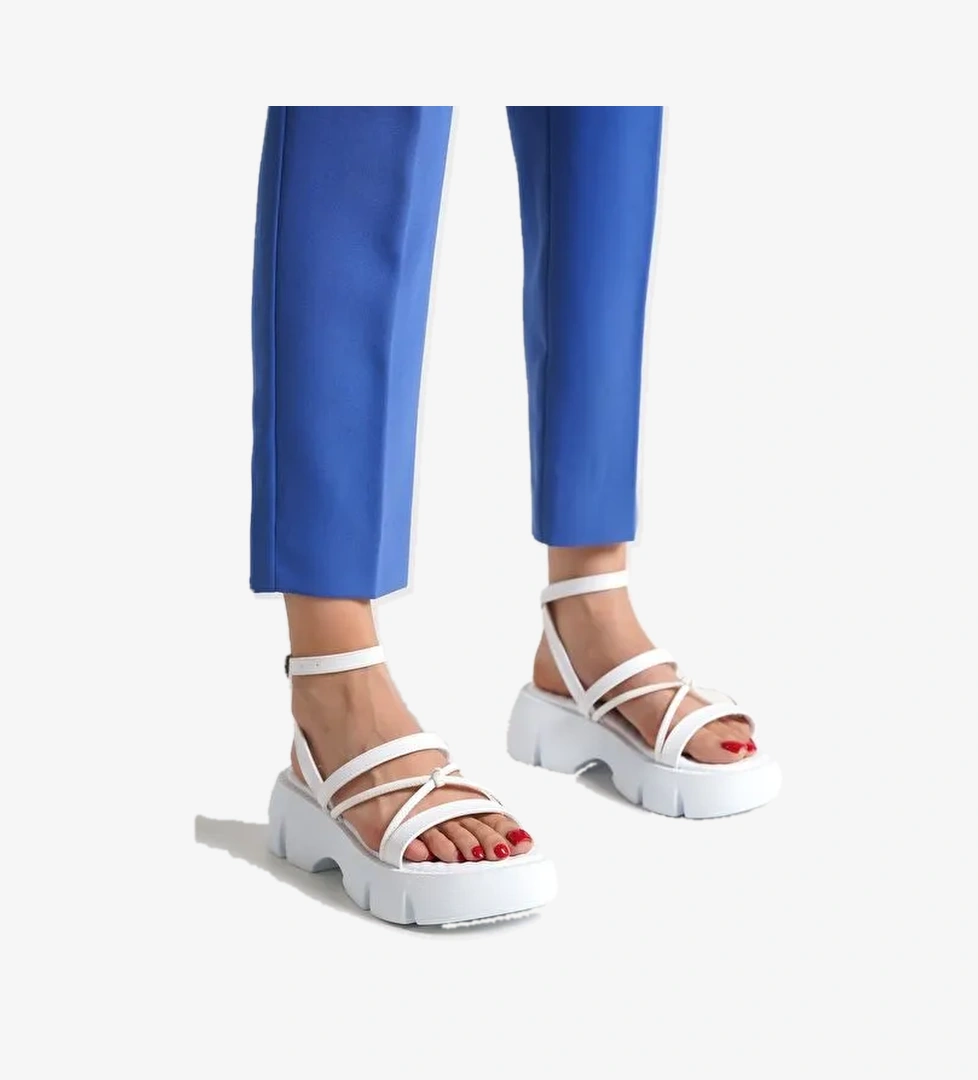 Amy Kalın Tabanlı Bilekten Bantlı Konfor Tabanlı Kadın Sandalet - Görsel 1