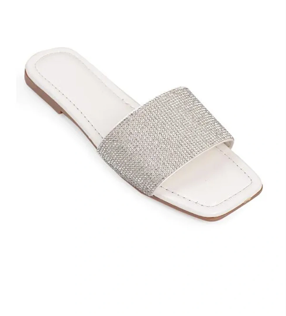 Taşlı Tek Bantlı Düz Topuk Kapitoneli Kadın Terlik