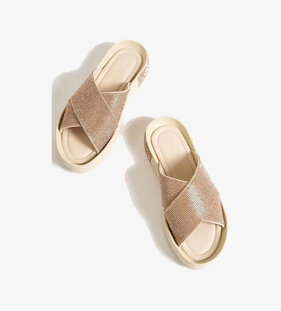 Çapraz Taşlı Bantlı Taşlı Detaylı Dolgu Topuk Kadın Terlik