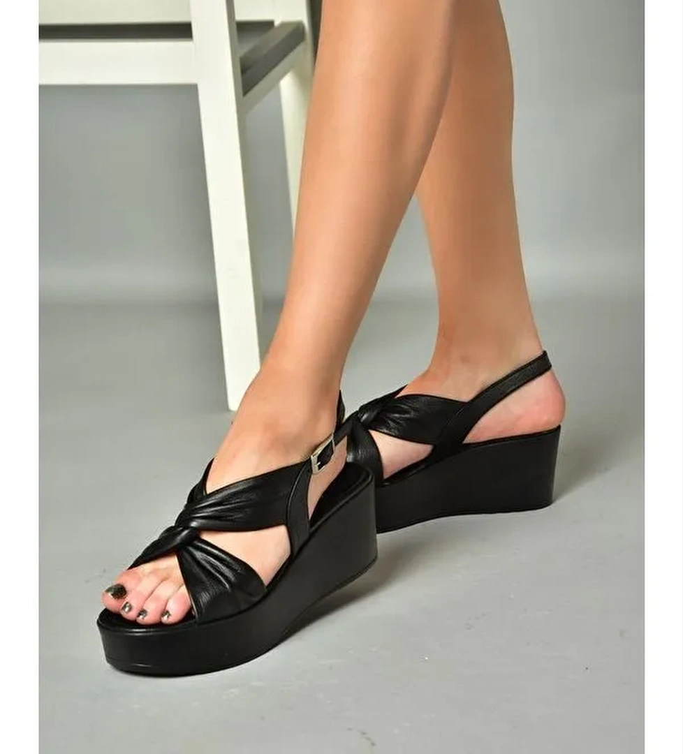 P5557508 Siyah Kadın Dolgu Topuklu Ayakkabı - Görsel 1