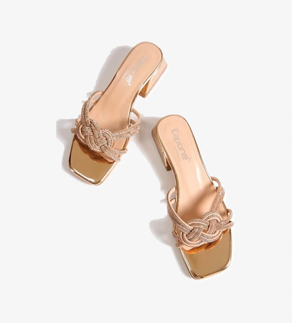 Küt Burunlu Taşlı Kalın Örgü Bantlı Kısa Topuklu Ayna Kumaş Kadın Terlik - Görsel 1