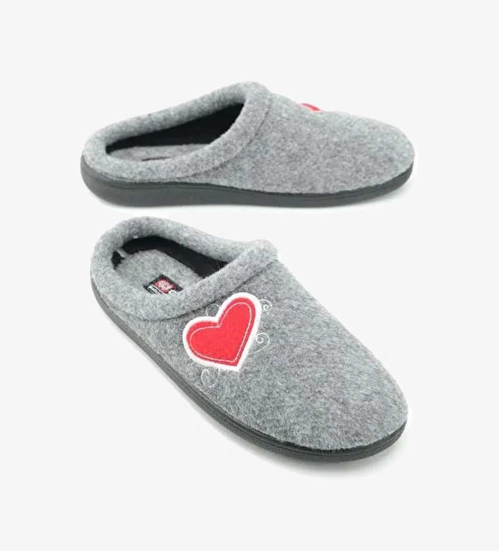 Kışlık Kadın Ev Bahçe Comfort Taban Nakışlı Kalp Desenli Keçe Terlik - Görsel 1