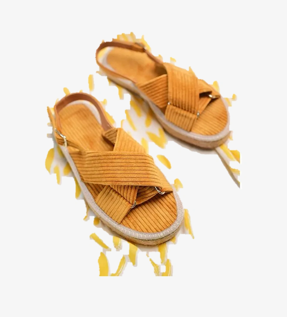 Önü Açık Kadife Sandalet