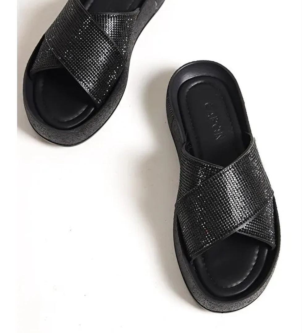 Çapraz Taşlı Bantlı Taşlı Detaylı Dolgu Topuk Kadın Terlik - Görsel 1