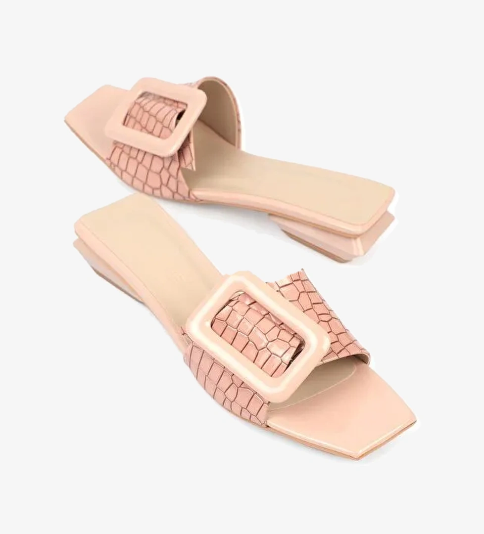 Kısa Topuklu Tokalı Rugan Kroko Kadın Terlik - Görsel 1