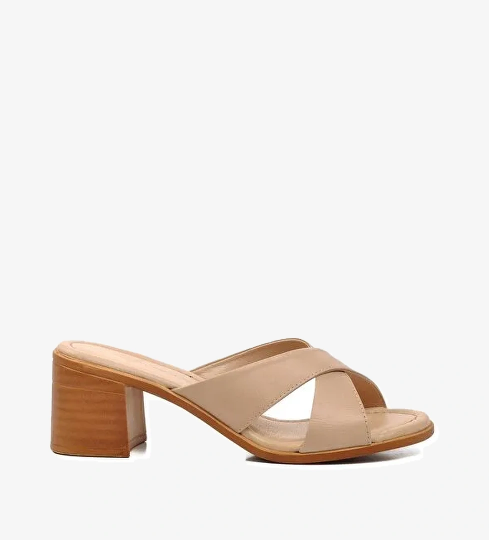 Bej Hakiki Deri Kadın Topuklu Terlik 9749