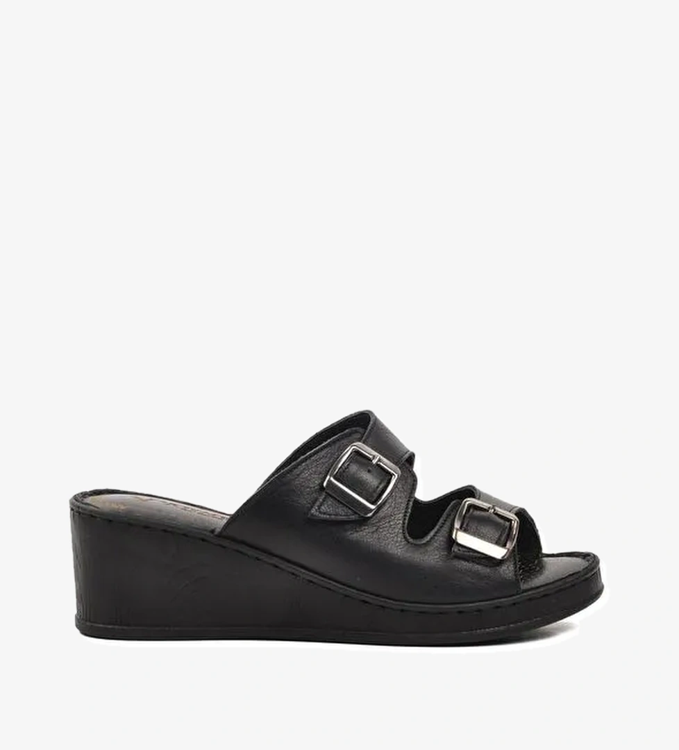 Siyah Hakiki Deri Kadın Dolgu Topuk Terlik 9205 - Görsel 1