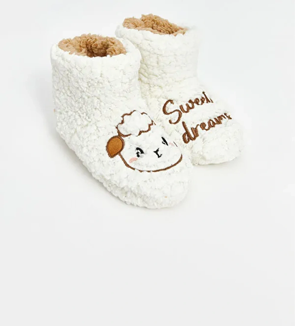 Nakışlı Pelüş Kız Çocuk Ev Botu - Görsel 1