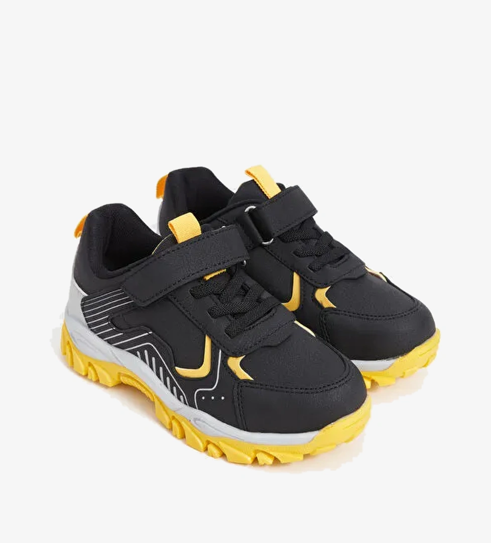 Lcw Steps Bağcık ve Cırt Cırtlı Erkek Çocuk Trekking Ayakkabı model görseli