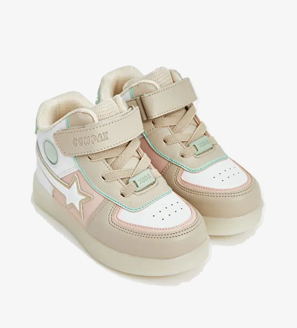 Conpax Bağcık ve Cırt Cırtlı Kız Çocuk Spor Ayakkabı model görseli