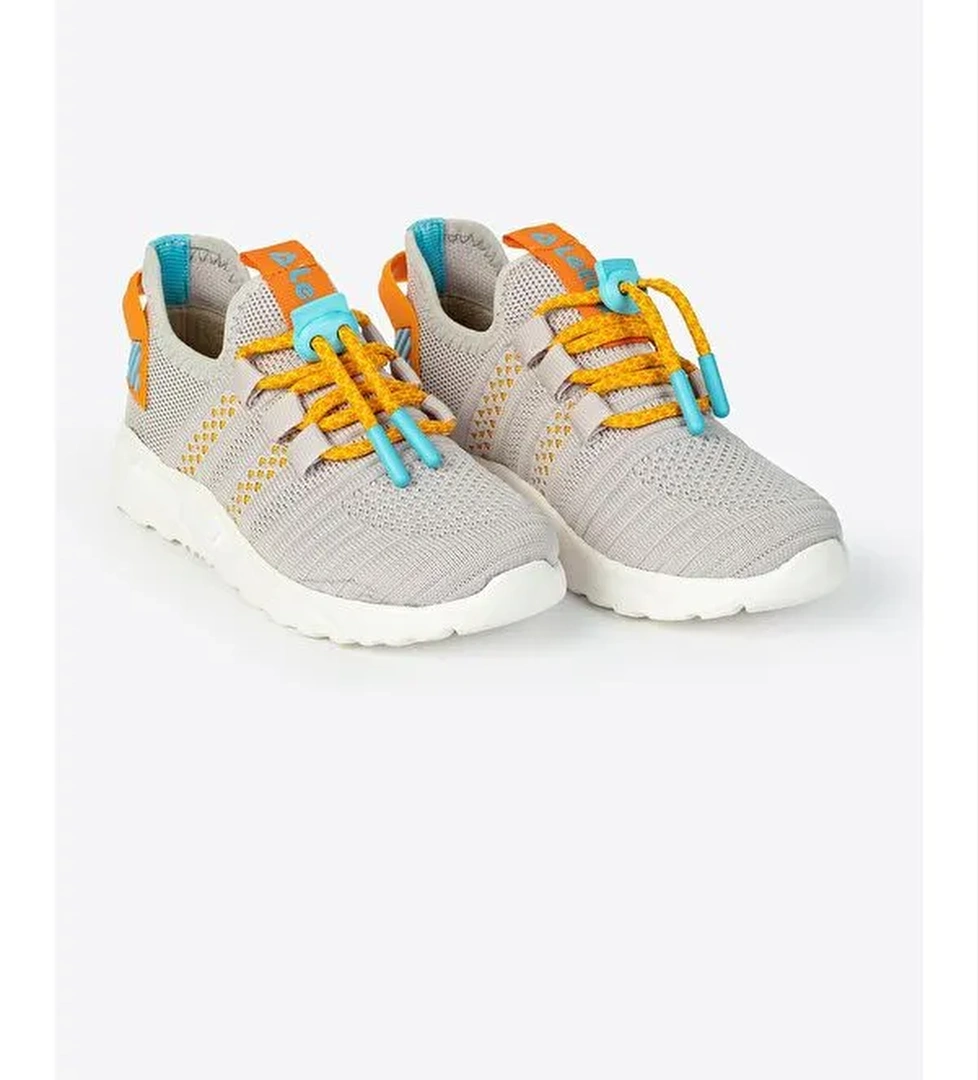 Bağcıklı Yuvarlak Burunlu Desenli Spor Ayakkabı - Görsel 1