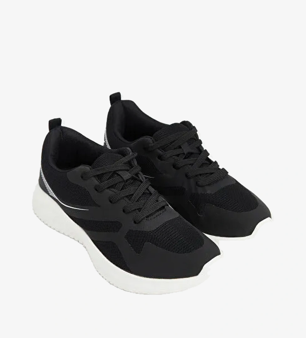 Bağcıklı Kadın Spor Ayakkabı - Görsel 1