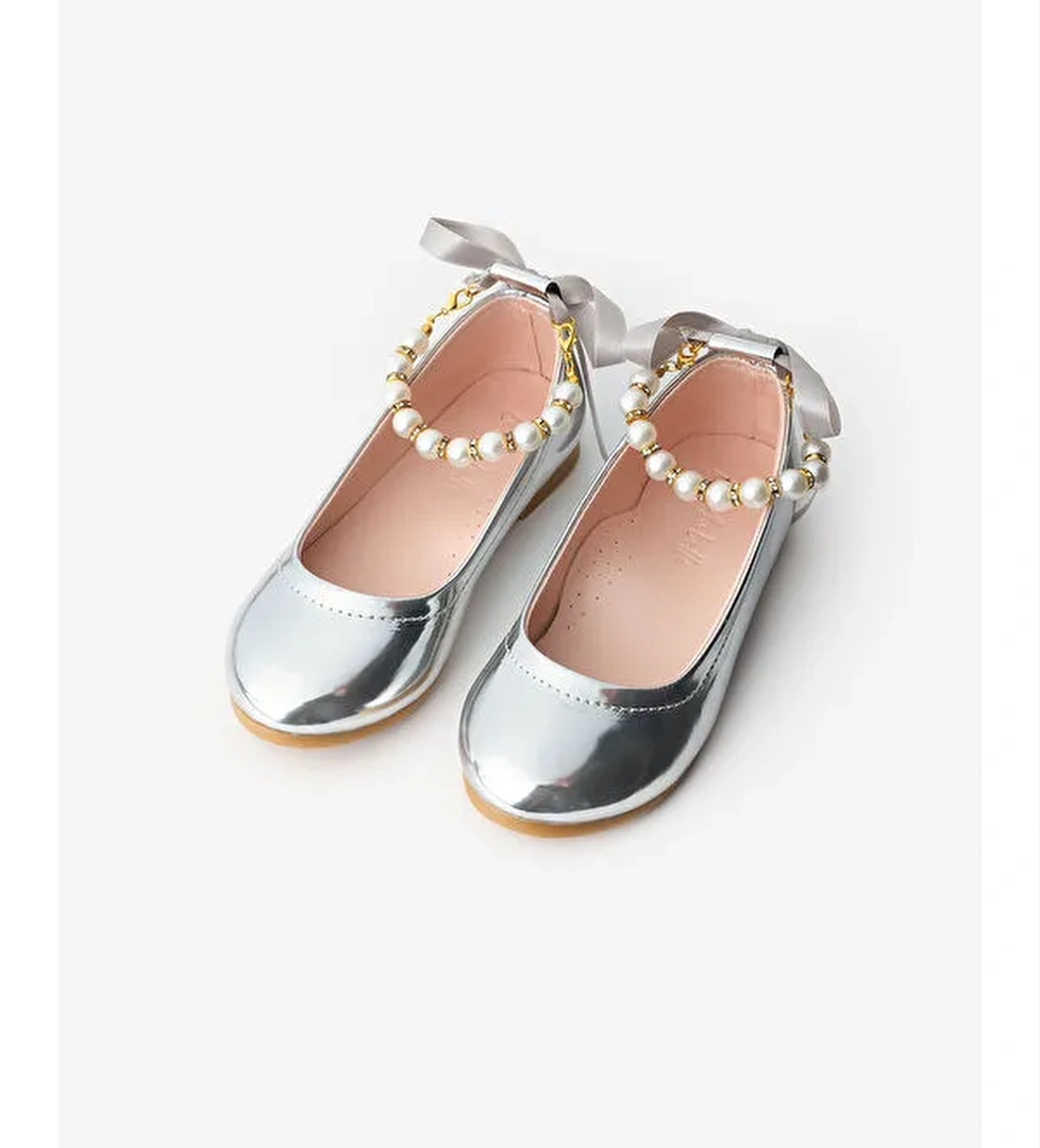 Gümüş İncili Topuğu Fiyonklu Kız Çocuk Ayakkabı - Görsel 1