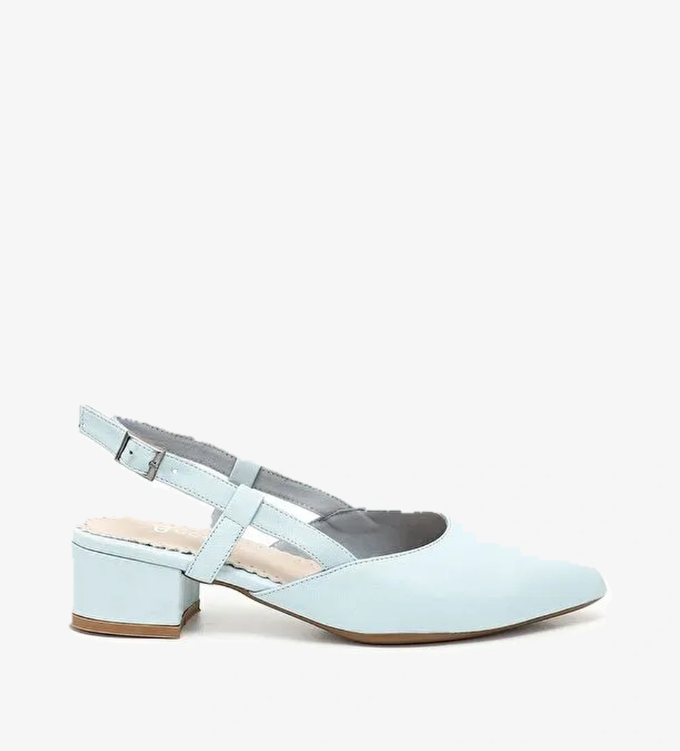 BEBEK MAVİSİ Hakiki Deri Sivri Burun Kısa Kalın Topuklu Arkası Açık Kadın Yazlık Ayakkabı 24257