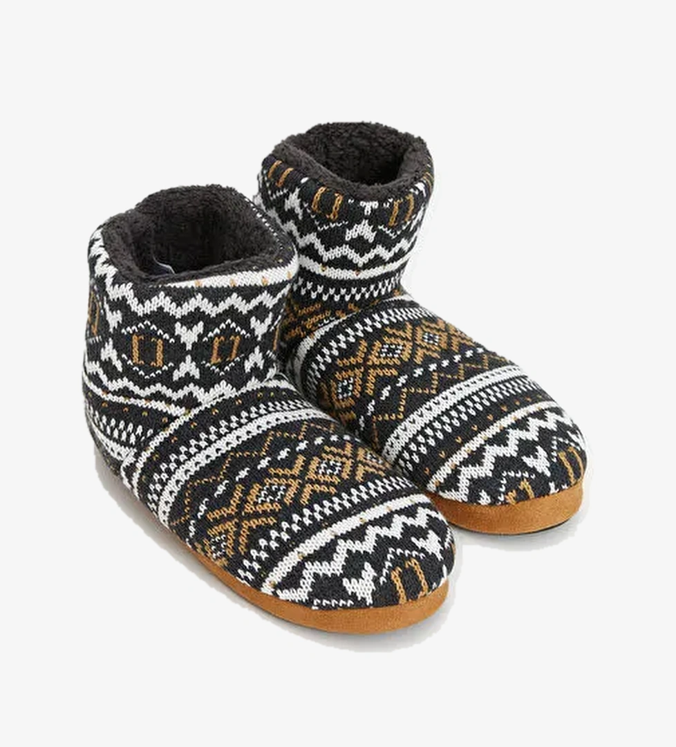 Nakışlı Erkek Ev Botu - Görsel 1