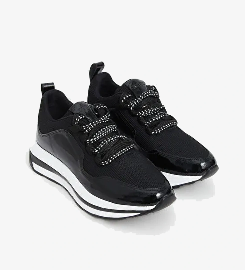 Koor Bağcıklı Kadın Spor Ayakkabı model görseli