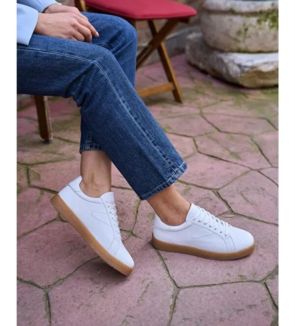 Madamra Retro Taban Detaylı Spor Ayakkabı Beyaz model görseli