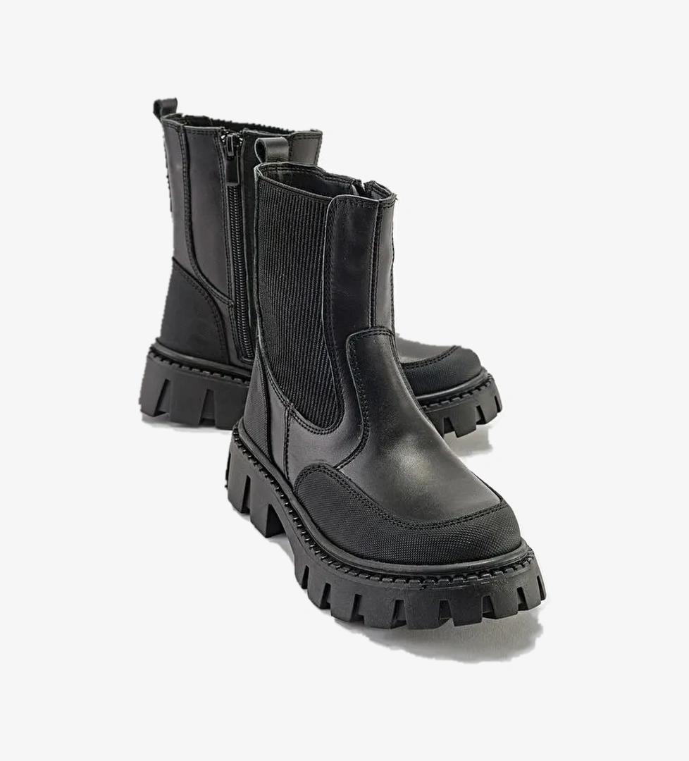 Kız Çocuk Siyah Hakiki Deri Anatomik Postal - Görsel 1