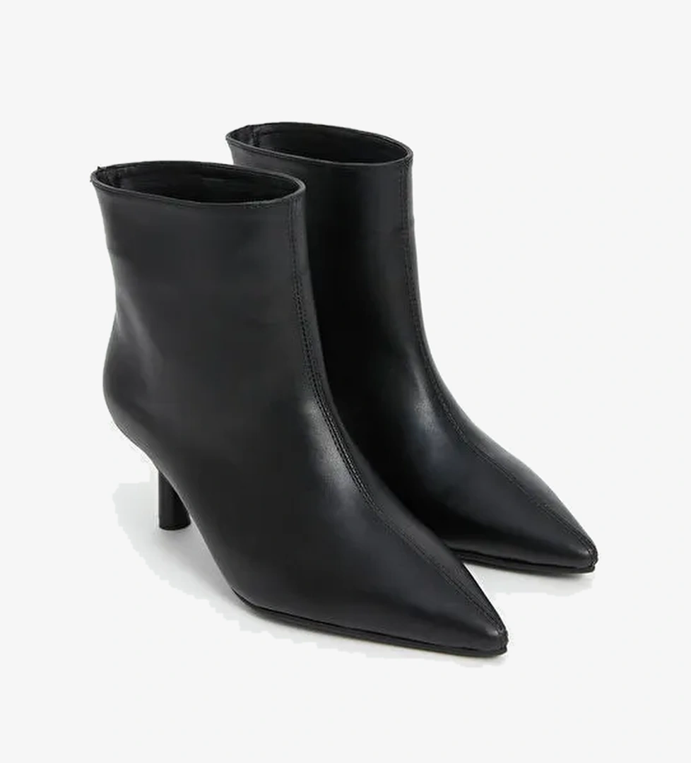 Koor Deri Görünümlü Kadın Topuklu Bot model görseli