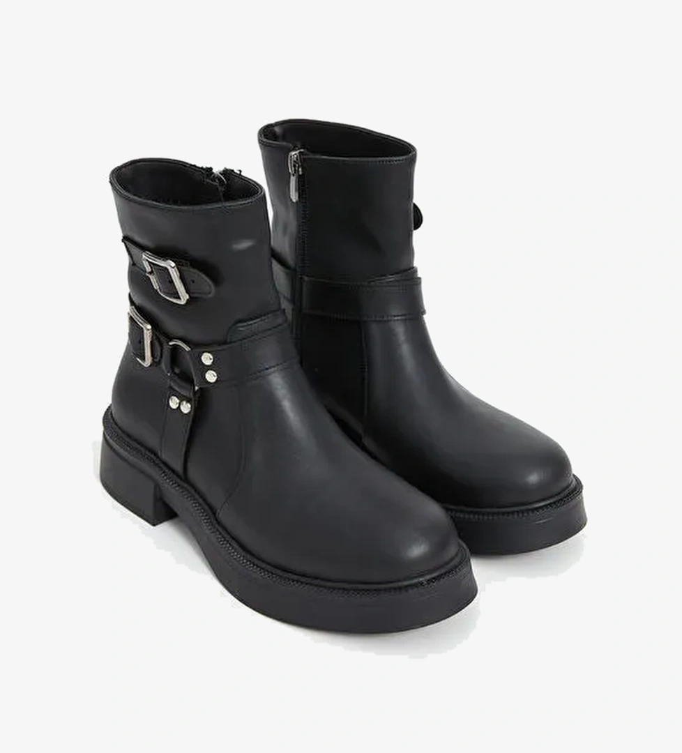 Koor Deri Görünümlü Kadın Bot model görseli