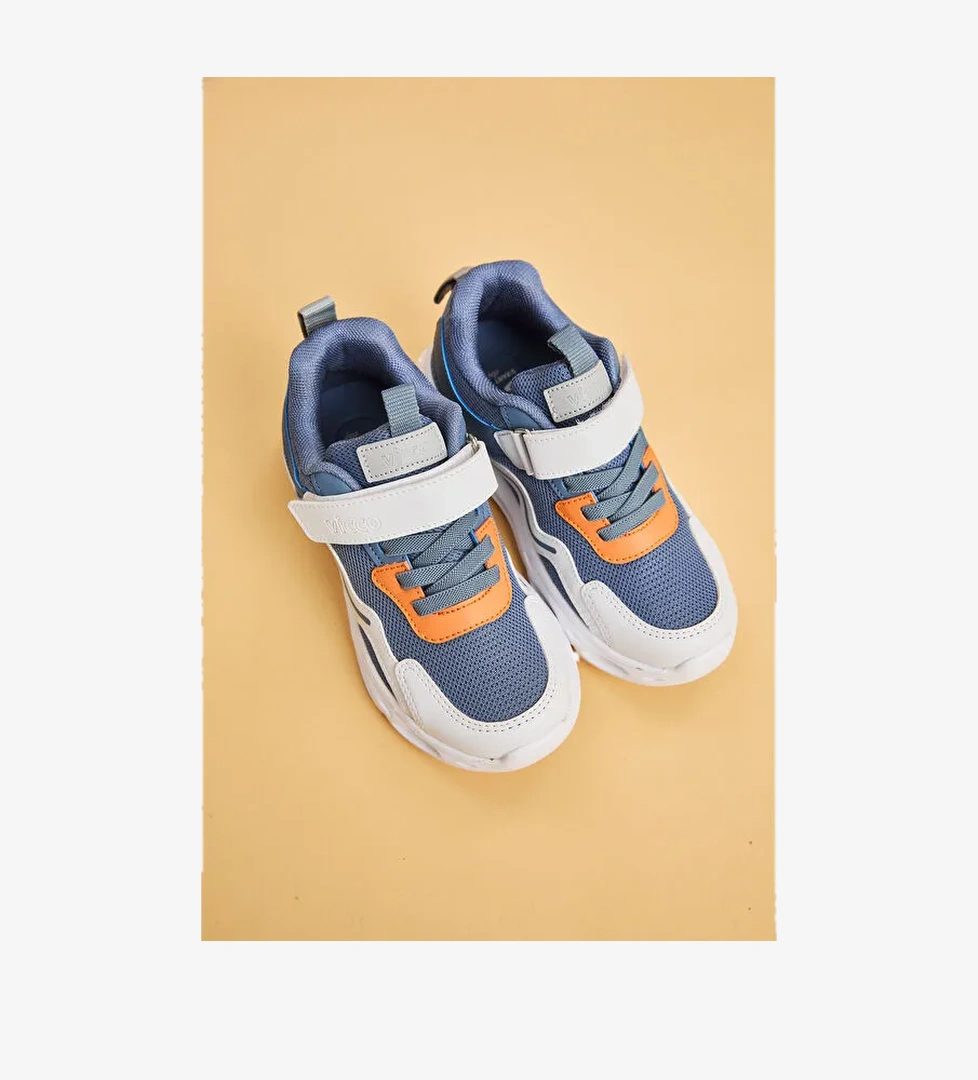 Vicco Rony Işıklı Erkek Bebek Spor Ayakkabı model görseli