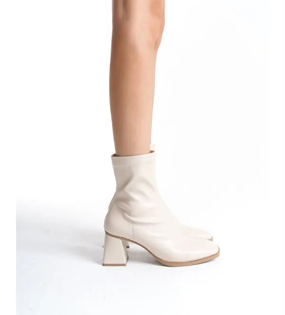 D029 Kadın Streç Bilekli Orta Boy Topuklu Bot