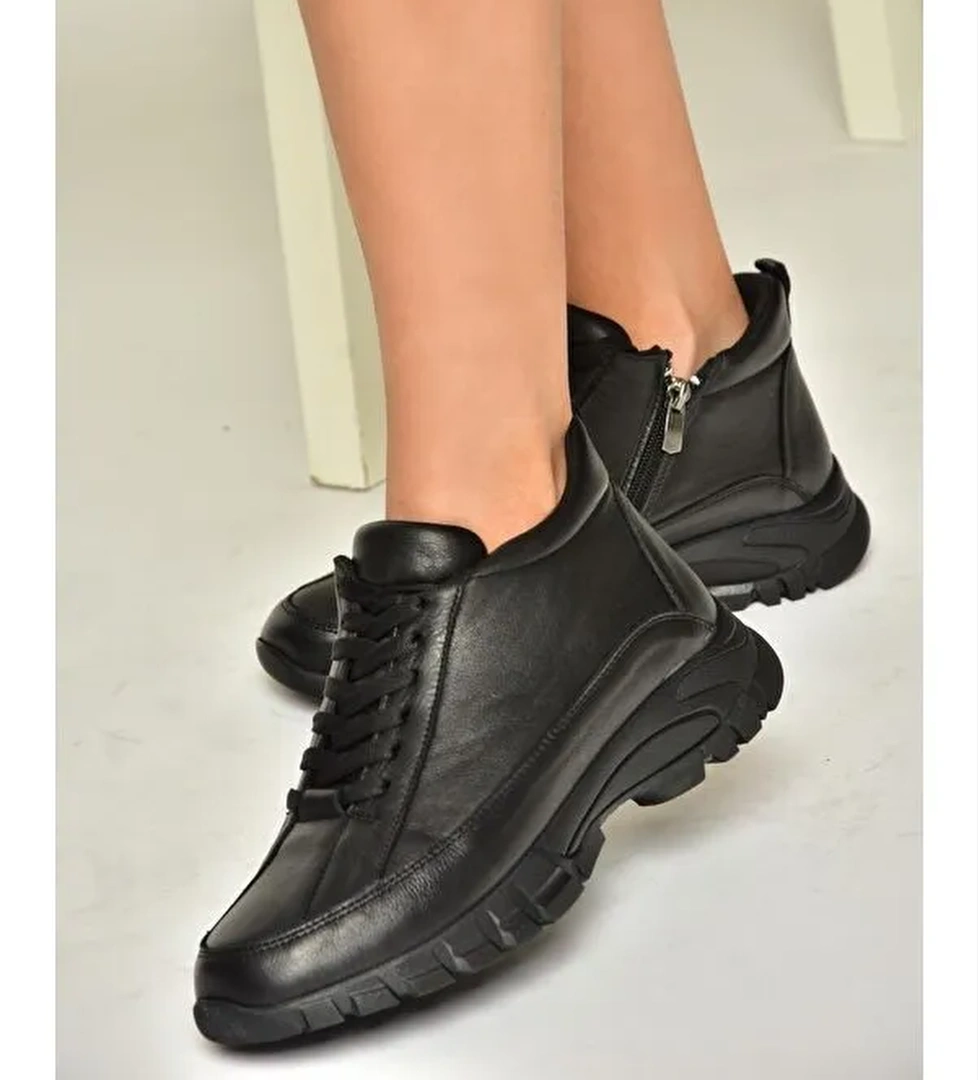 Fox Shoes T5551302 Siyah Kadın Bot model görseli
