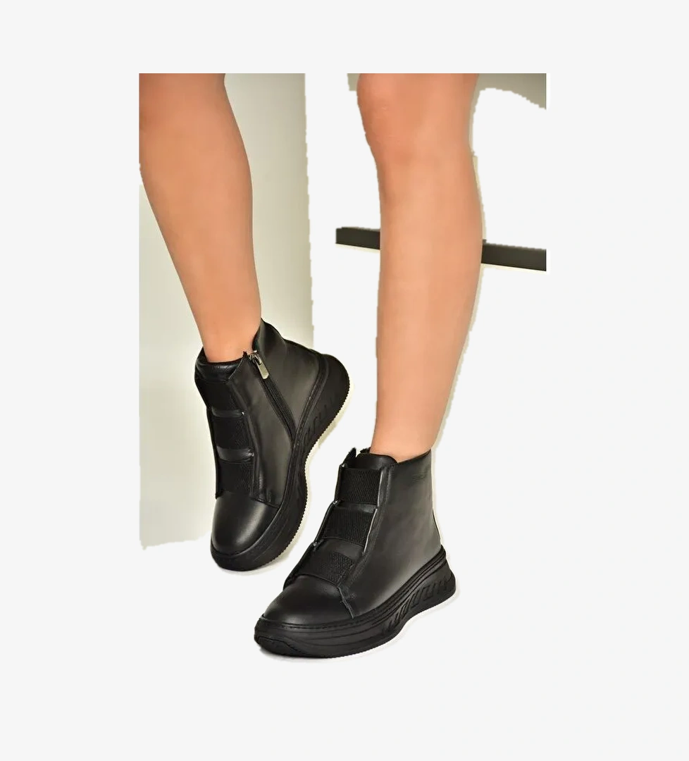 T5551301 Siyah Kadın Bot