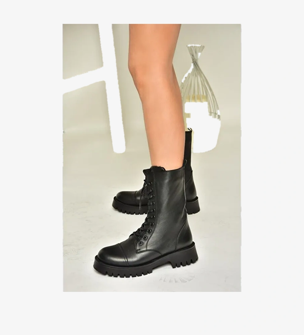 Fox Shoes T5550545 Siyah Kadın Bot model görseli